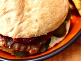 MicBurger cu Cartofi Prăjiți